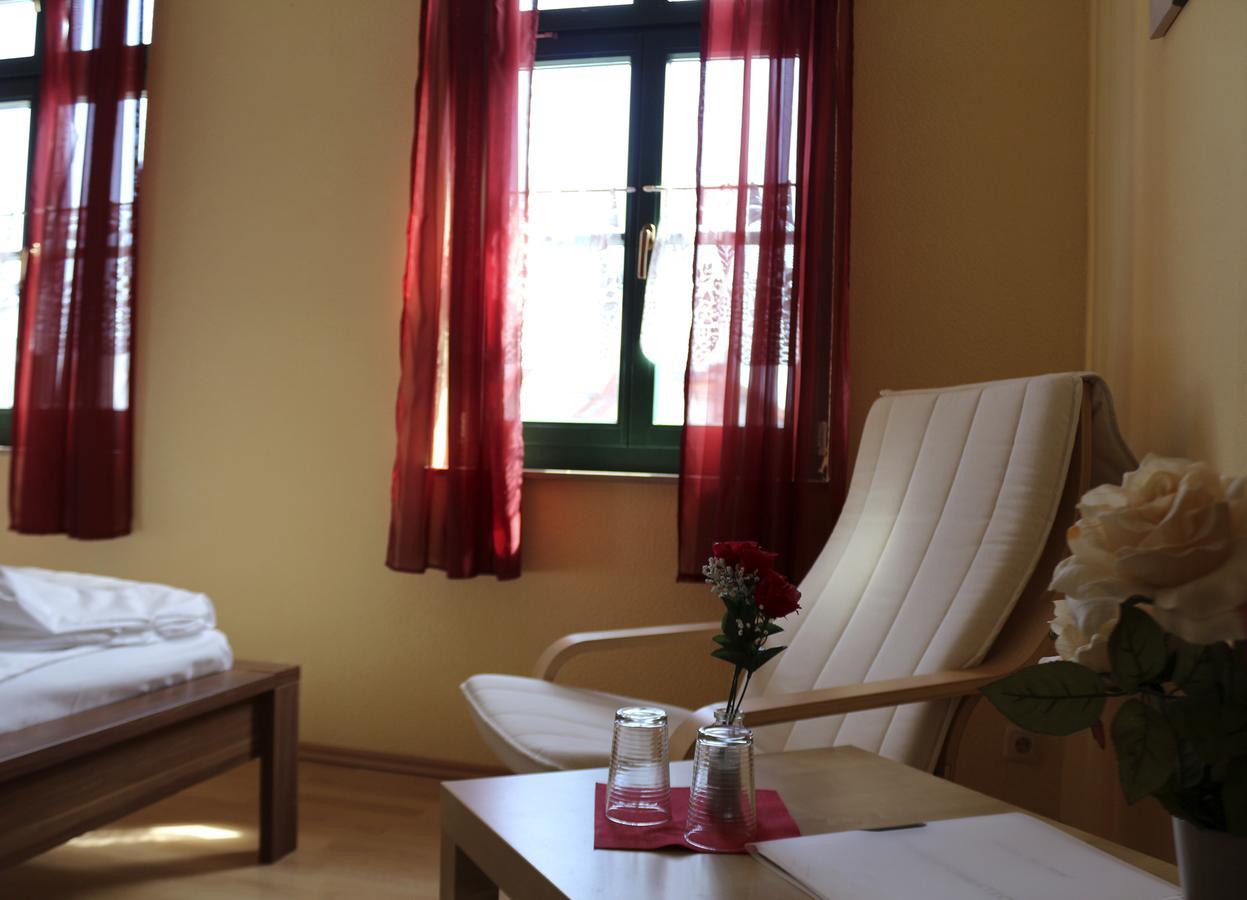 Gasthaus & Pension "Zur Rose" Weimar  Zewnętrze zdjęcie