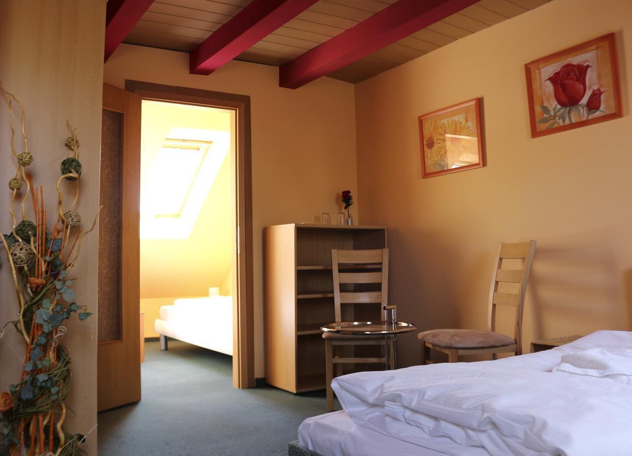 Gasthaus & Pension "Zur Rose" Weimar  Zewnętrze zdjęcie