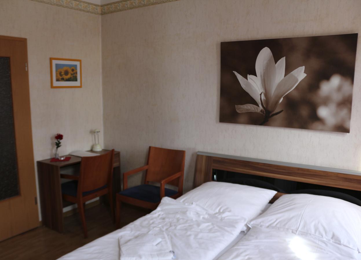 Gasthaus & Pension "Zur Rose" Weimar  Zewnętrze zdjęcie